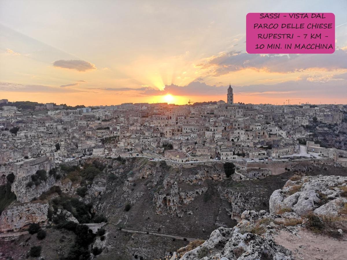 Le Dimore In Centro Con Parcheggio E Self Check-In Matera Exterior photo