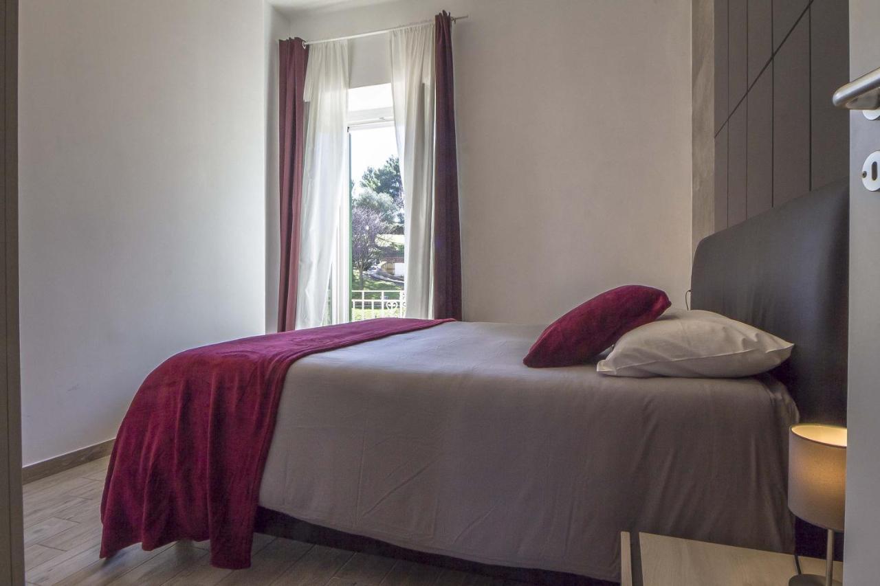 Le Dimore In Centro Con Parcheggio E Self Check-In Matera Exterior photo