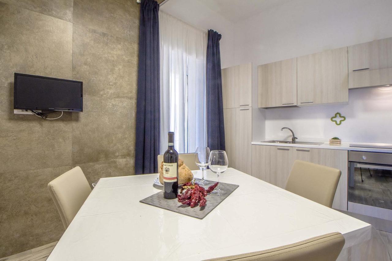 Le Dimore In Centro Con Parcheggio E Self Check-In Matera Exterior photo