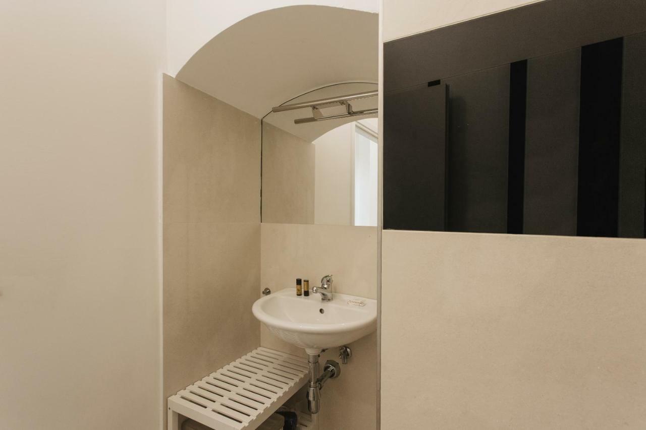 Le Dimore In Centro Con Parcheggio E Self Check-In Matera Exterior photo